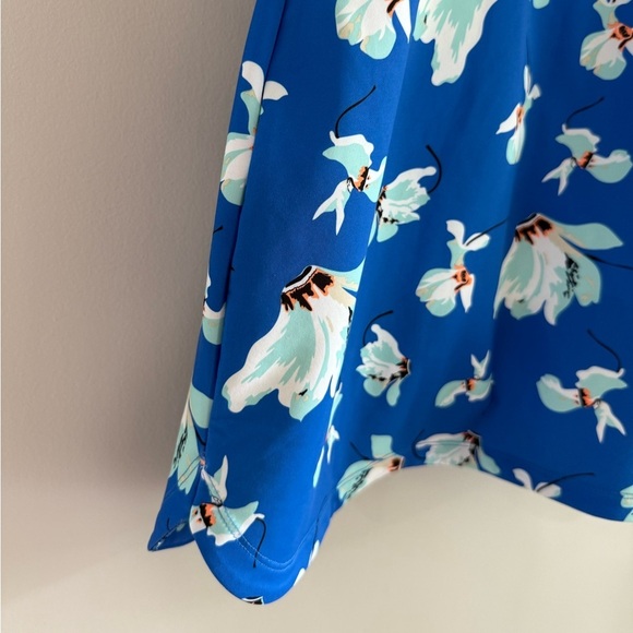 Peter Millar Alice Petal Hem Skort - Royal Blue Floral - Size Small - Picture 11 of 12